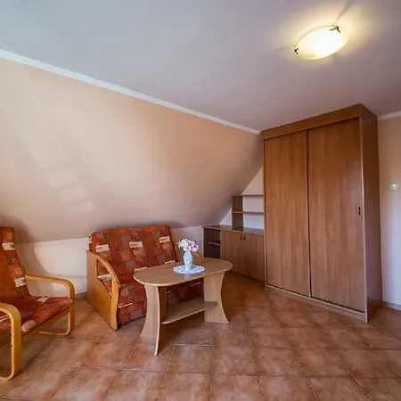 Wyspa Uznam - Nyaraló *